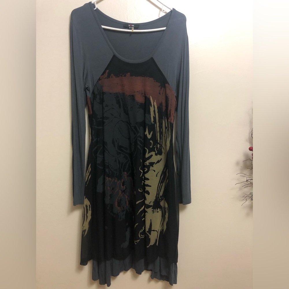 Form fitting  mini dress - Picture 8 of 8